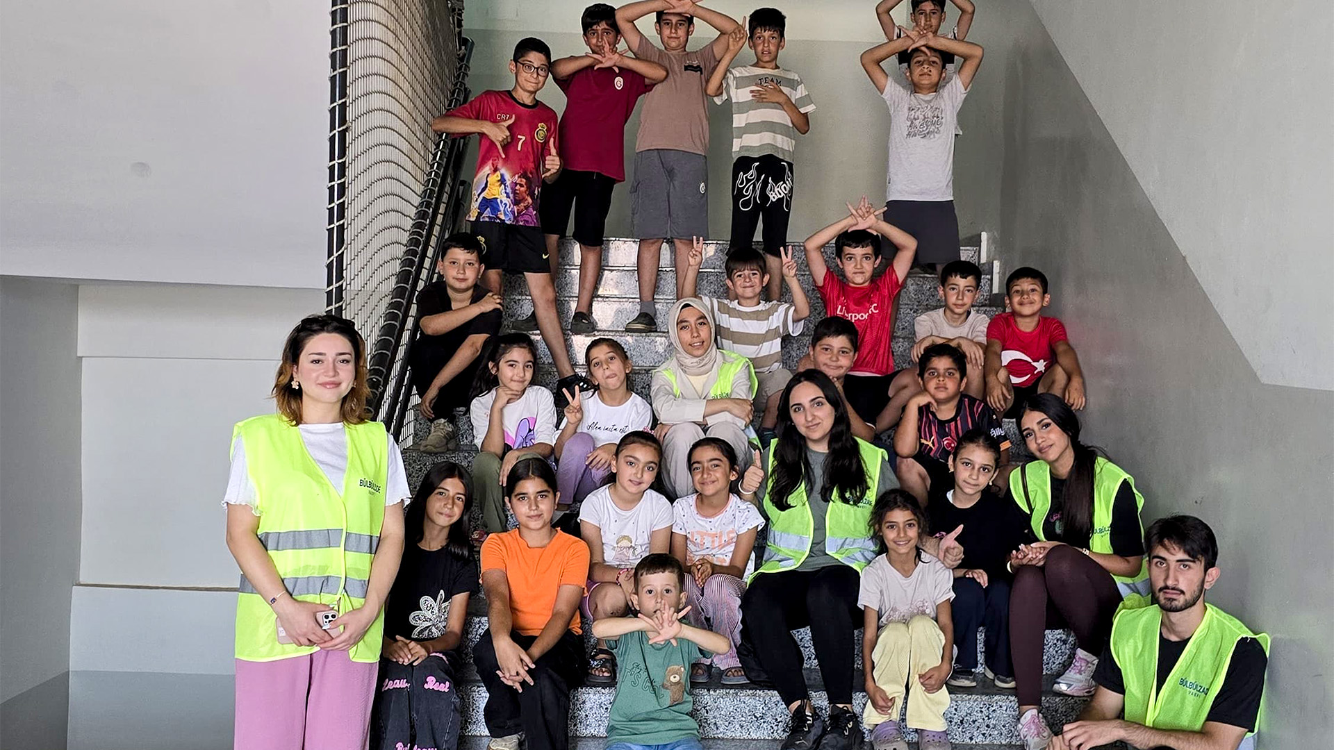 Meaningful Solidarity in the Earthquake Zone from International Volunteers