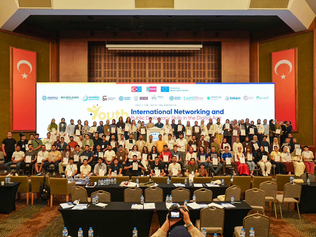 INTERNATIONAL NETWORKING AND CIVIL DIPLOMACY SKILLS OF YOUNG PEOPLE IN THE DIGITAL AGE<